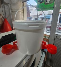 Stal + 3 Abreuvoire automatique AFM