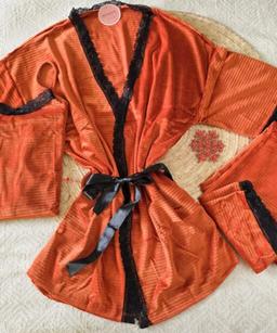 Pyjama 3 Pièces Velours Orangé & Dentelle Noire
