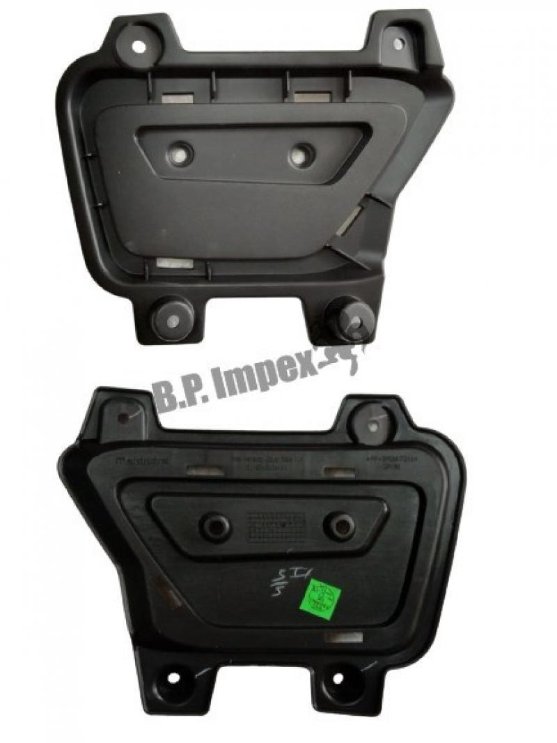 MAHINDRA OEM Grille anti-brouillard Origine MAHINDRA