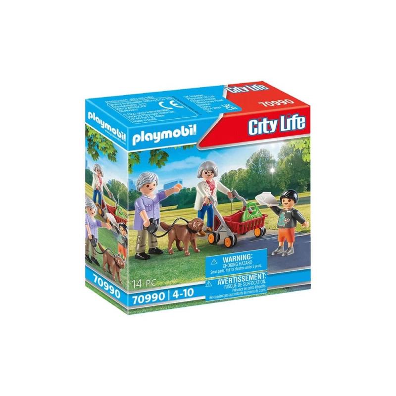 Grands-Parents Avec Petit-Fils
