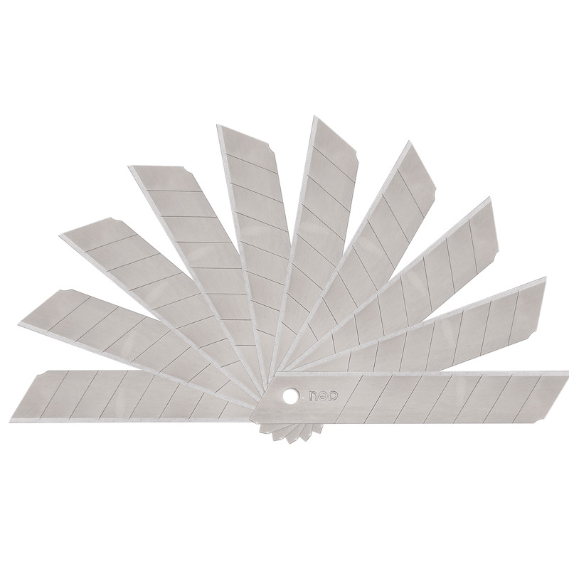 DELI Cutter Deli E2011 Grand Modèle 18mm