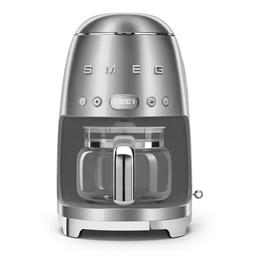 Machines à café filtre SMEG, un réservoir d'eau de 1,4L INOX
