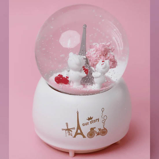 Boule de Neige, Our Story