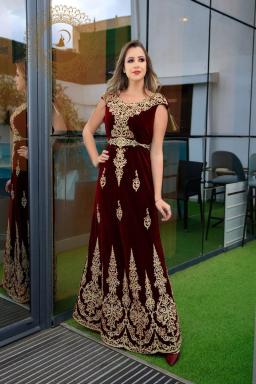 Algérienne Hadjar