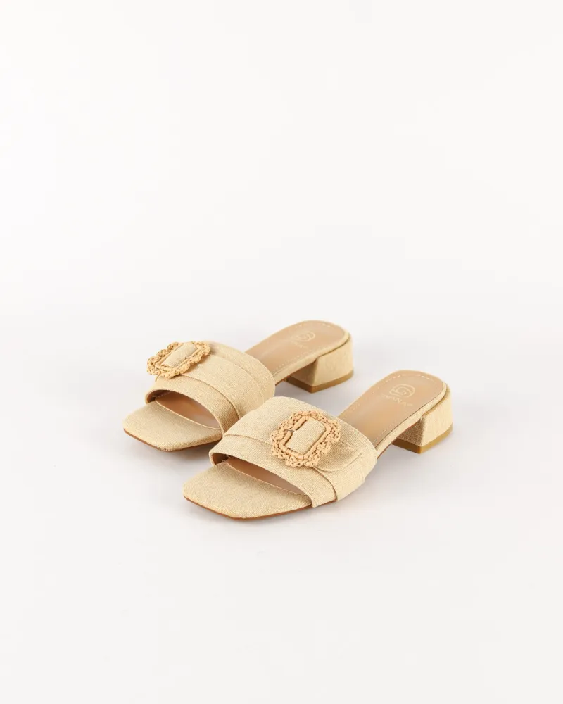 Mules à demi-talon