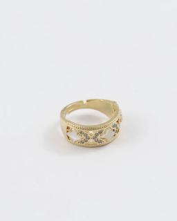 Bague minimaliste ornée de