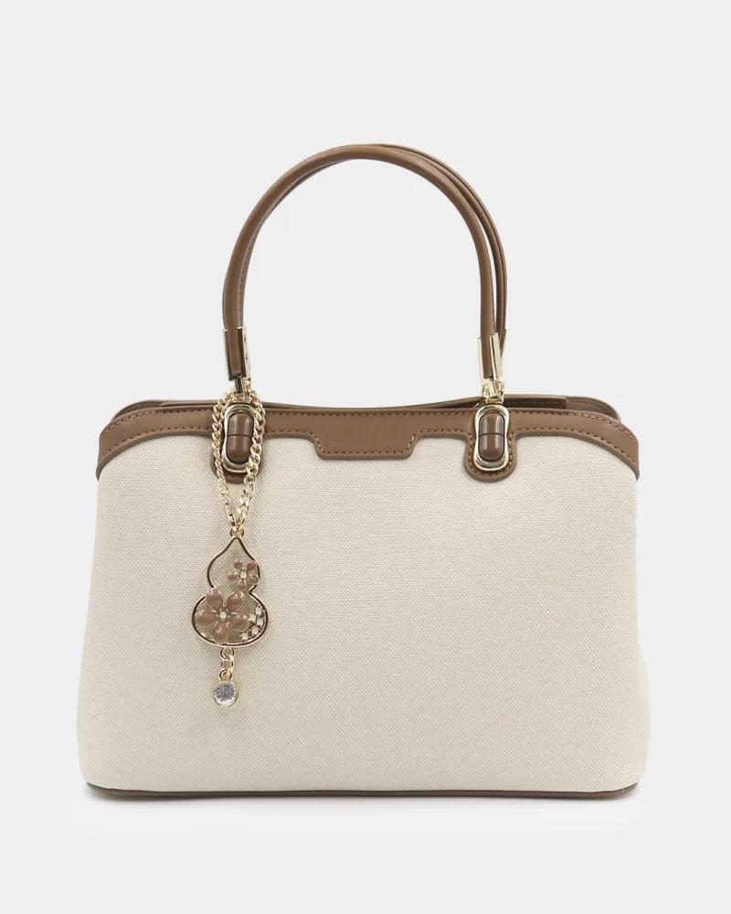 Moyen à Charm