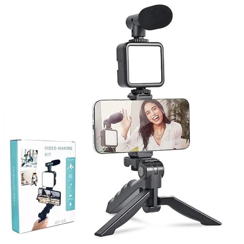 Vlog 4en1 Microphone , Lumière , Support Téléphone Sur Un Trépied AY-49