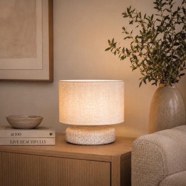 ARCADO Lampe à Poser Basse Socle en Pierre Sombre & Abat-jour Tambour Beige