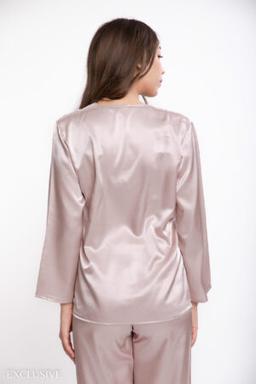Pyjama Camille : Deux pièces champagne en satin de soi détails dentelle