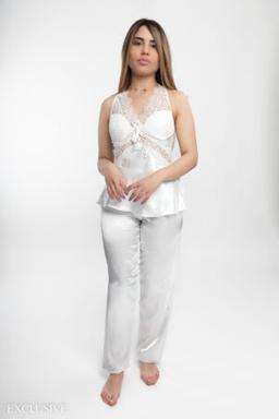 Pyjama Gloria: Trois pièces en satin de soie détails dentelle