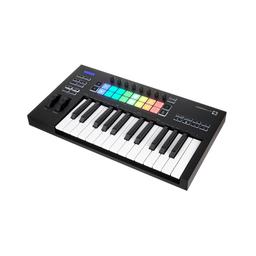 Novation LAUNCHKEY 25 MK3, Clavier maître mini touches 25