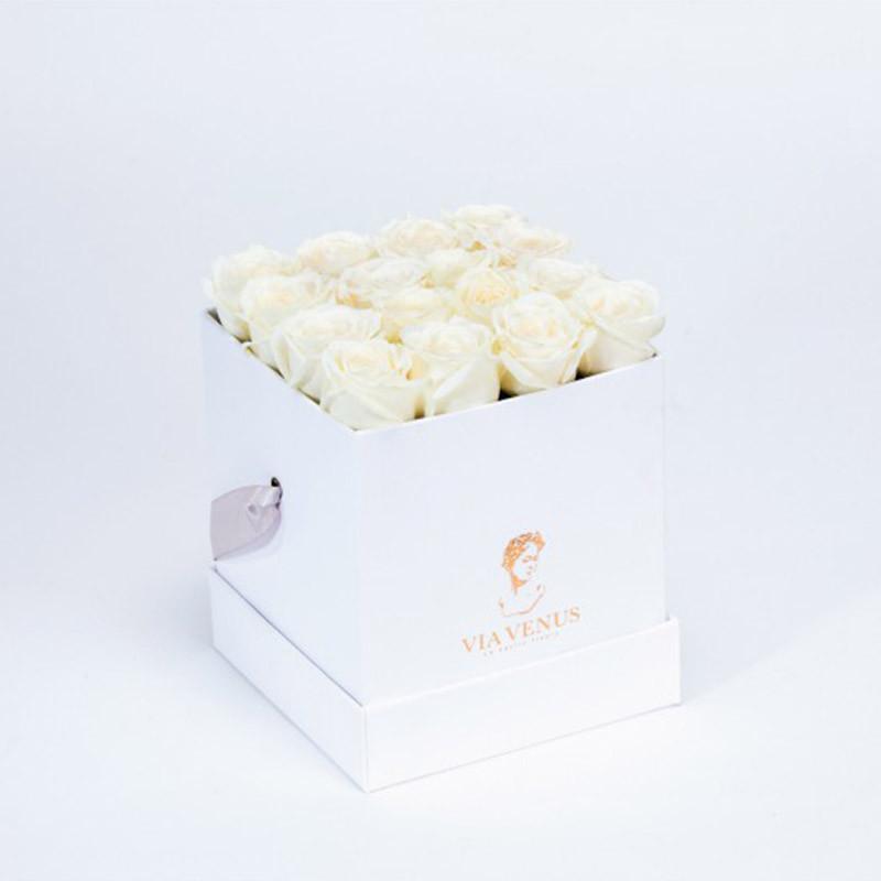 SENSIBILITÉ BOX BLANCHE ROSES BLANCHES
