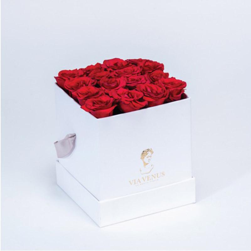 SENSIBILITÉ BOX BLANCHE ROSES ROUGES
