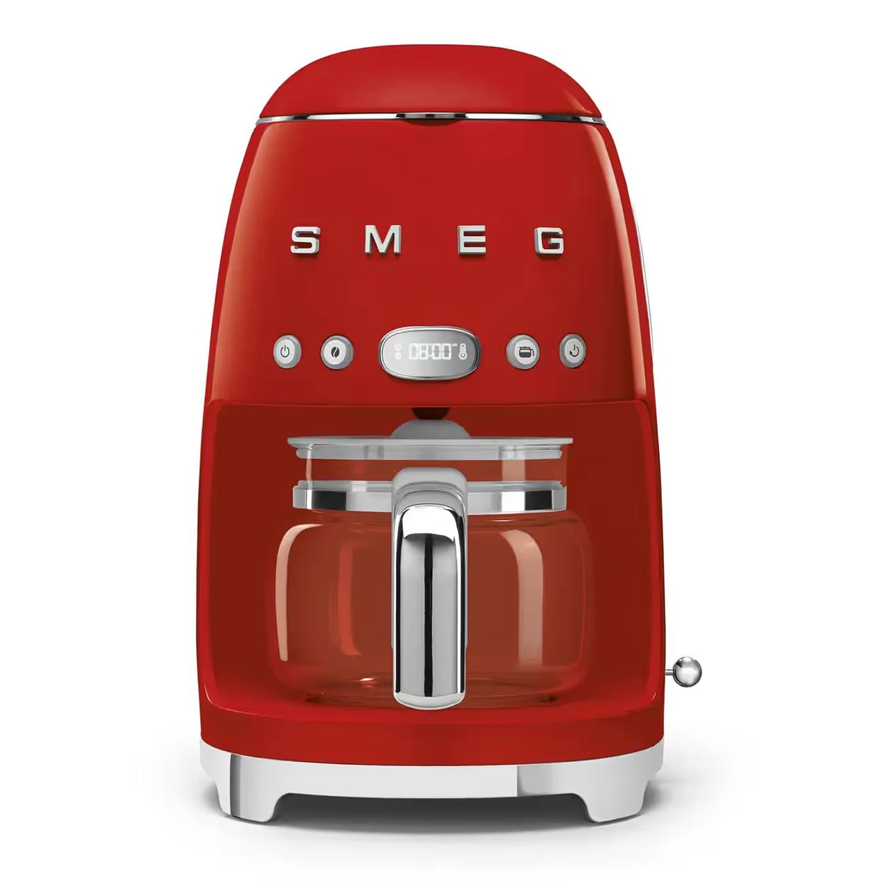 Machines à café filtre SMEG, un réservoir d'eau de 1,4L