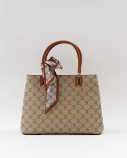 main monogramme ours