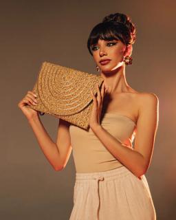 Pochette en paille