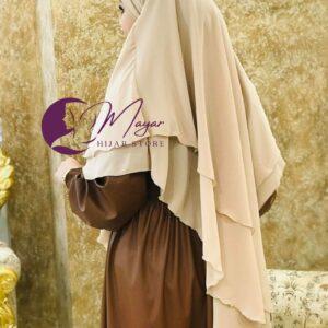 Hijab Isdel Khimar « Mayar » couleur Beige longue Isdel Khimar femme moderne